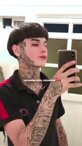 tatuaditoss vvs 🤤#tatuados #fpyシ #chicosguaposss🥵 #tiktokviral #sigueme