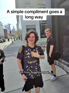 A simple compliment goes a long way  #pov #confidence #social #socialskills #positivevibes #fyp #nyc #argentina🇦🇷 