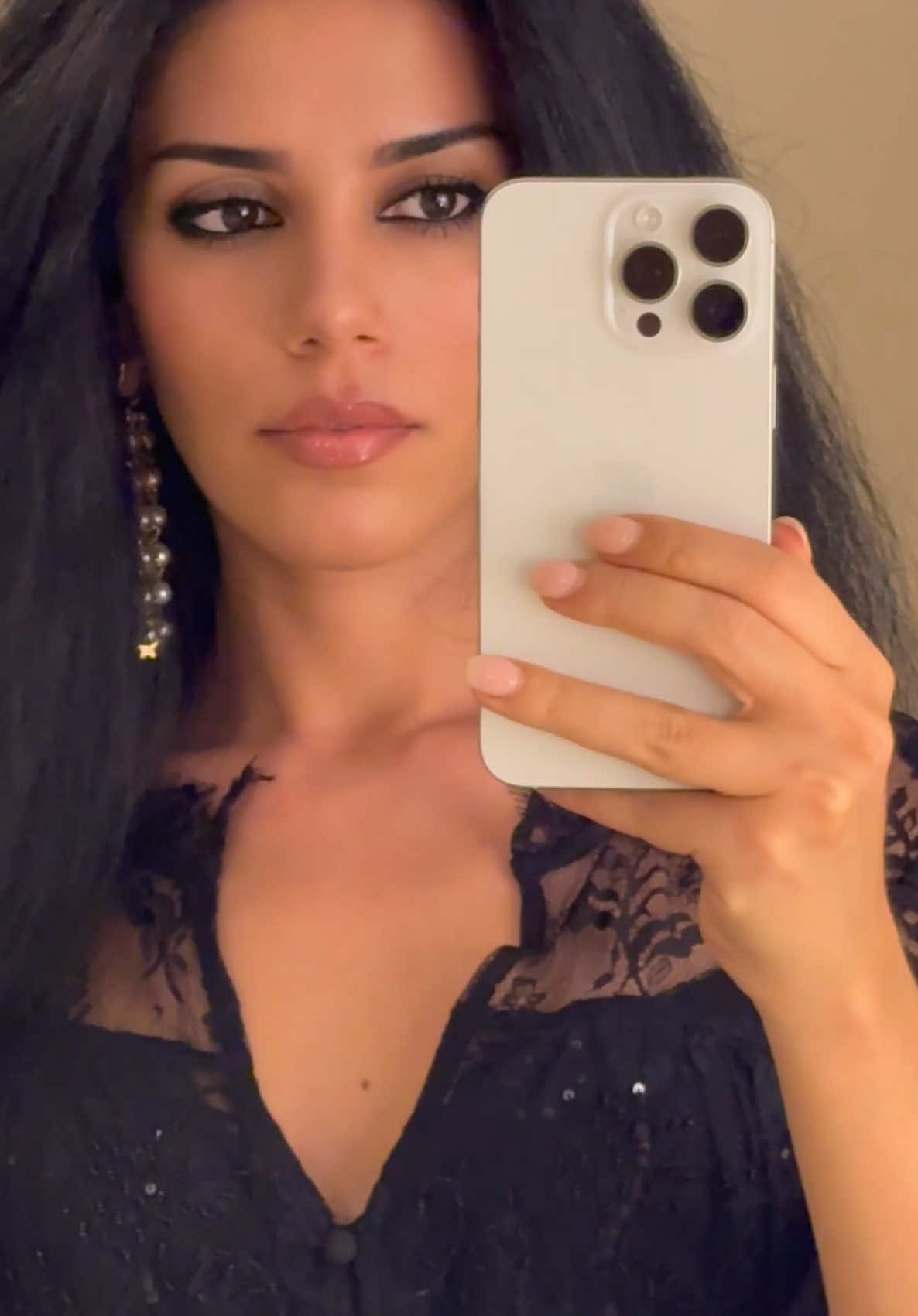 👀