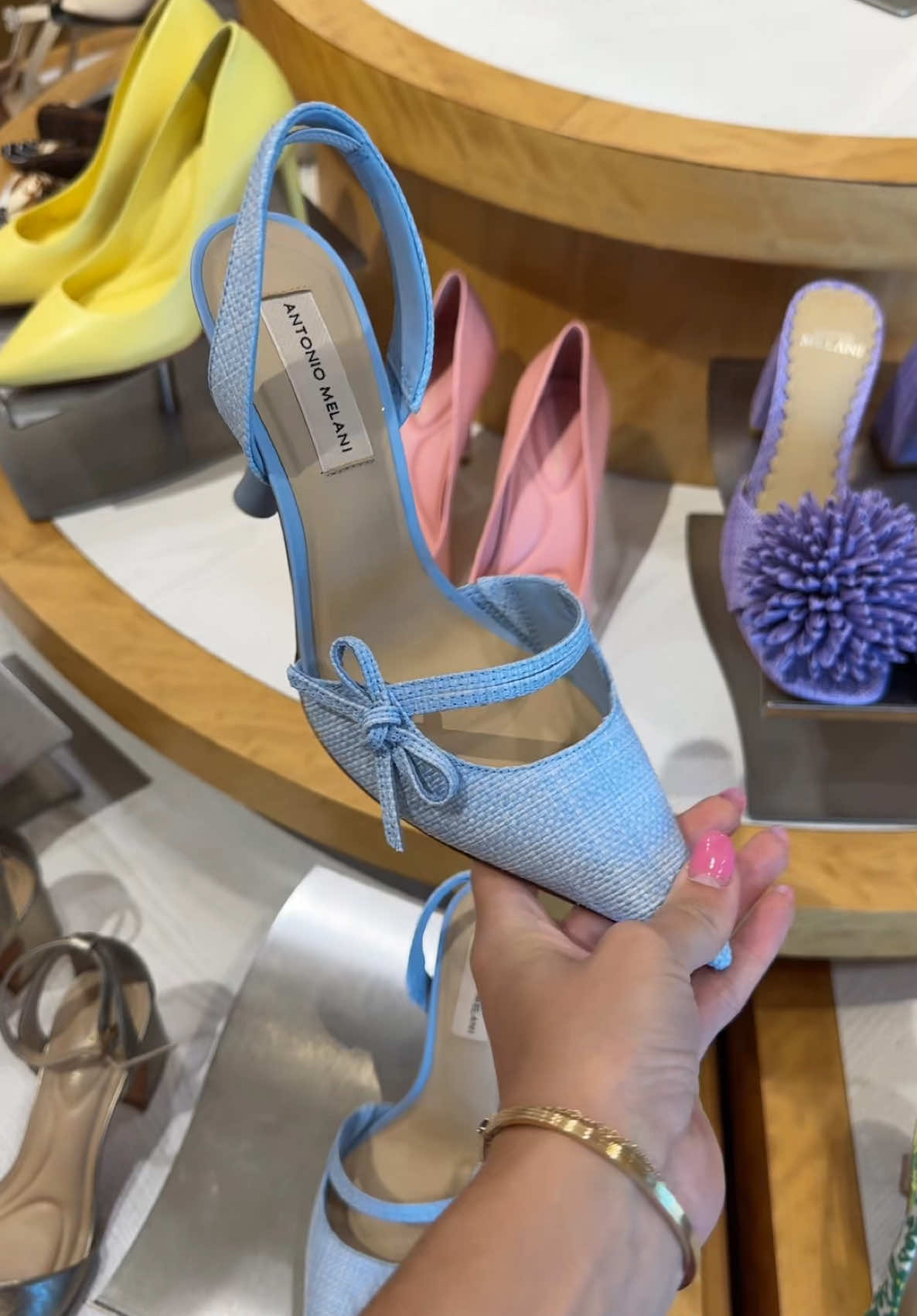 @Dillard’s is the IT girl, I’ve been manifesting this Gianni Bini collection since highschool pleaseeeeeee