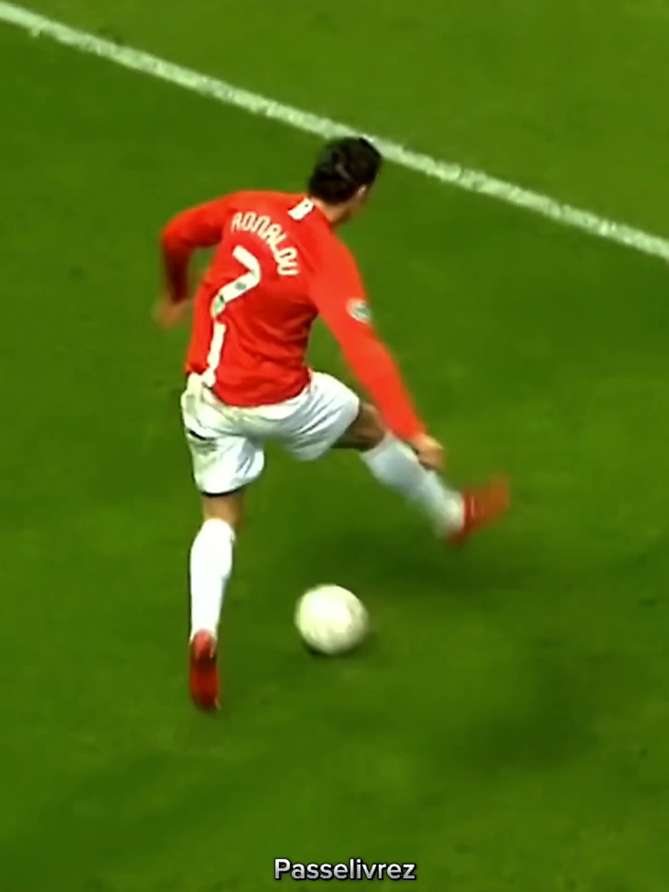 CR7 era um touro driblador #editfootball #footballskills #futebol #viralvideos #skillsfootball #cr7 #cristianoronaldo #cristianoronaldo7 