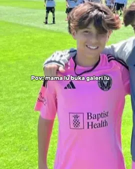 pov:mama lu buka galeri lu #bautistaapablaza #fyppppp #JJCapCut #foryou #followme #fyp 