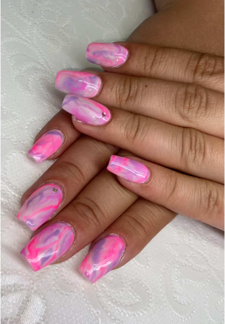 PO débutante ☺️ merci de m’avoir fait confiance @☆ M. ☆              mon Insta: nails_by_maeva_ #ongles #marbre #debutante #pourtoi #2025 