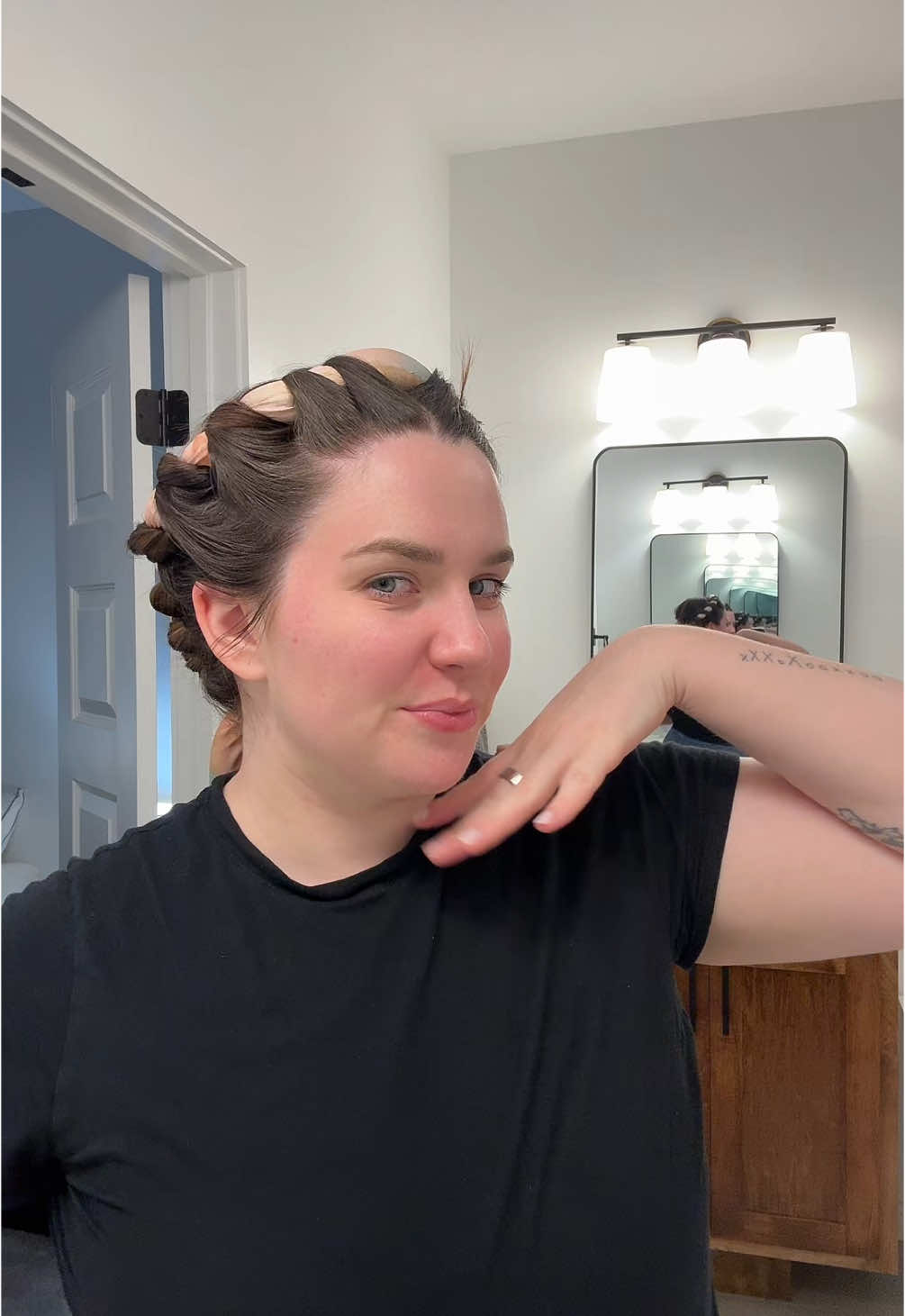 Heatless overnight curls 💙 #heatlesscurls #heatlesscurlsovernight #heatlesscurlstutorial #overnightcurls #overnighthair #curl #curls #curlscheck #curlsroutine #curlscurlscurls 