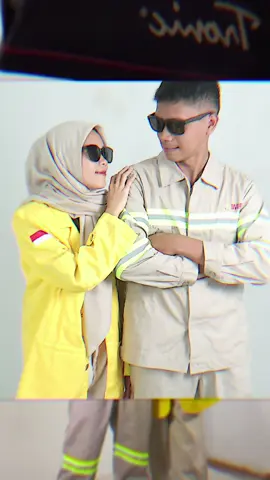 Kuli and kuliah.👨‍🏭👩🏻‍🎓#universe #welding #kulitambang #fotostudio #fyp 