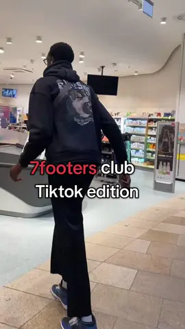 7footers club #height #giant 