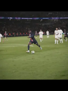 Best Lb in the world #nunomendes #fyp #fyppp #fypage #edit #viral #parissaintgermain #psg