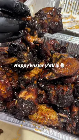 This was our Easter Sunday 🫶🏼 a day late but food was sooooo good 😍  #nycfood #happyeaster #sundayfunday #sundaydinner #ribs #jerkchicken #salad #ham #porkribs #mixedfamily 