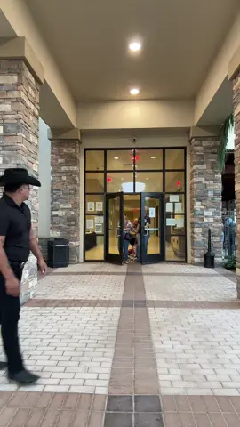 Bailando el bombon acesino @💥 GRAMPA ORLY 💥  #parati #fypシ #bailando #bombon #viralvideo #viral #dance @Ninel Conde 