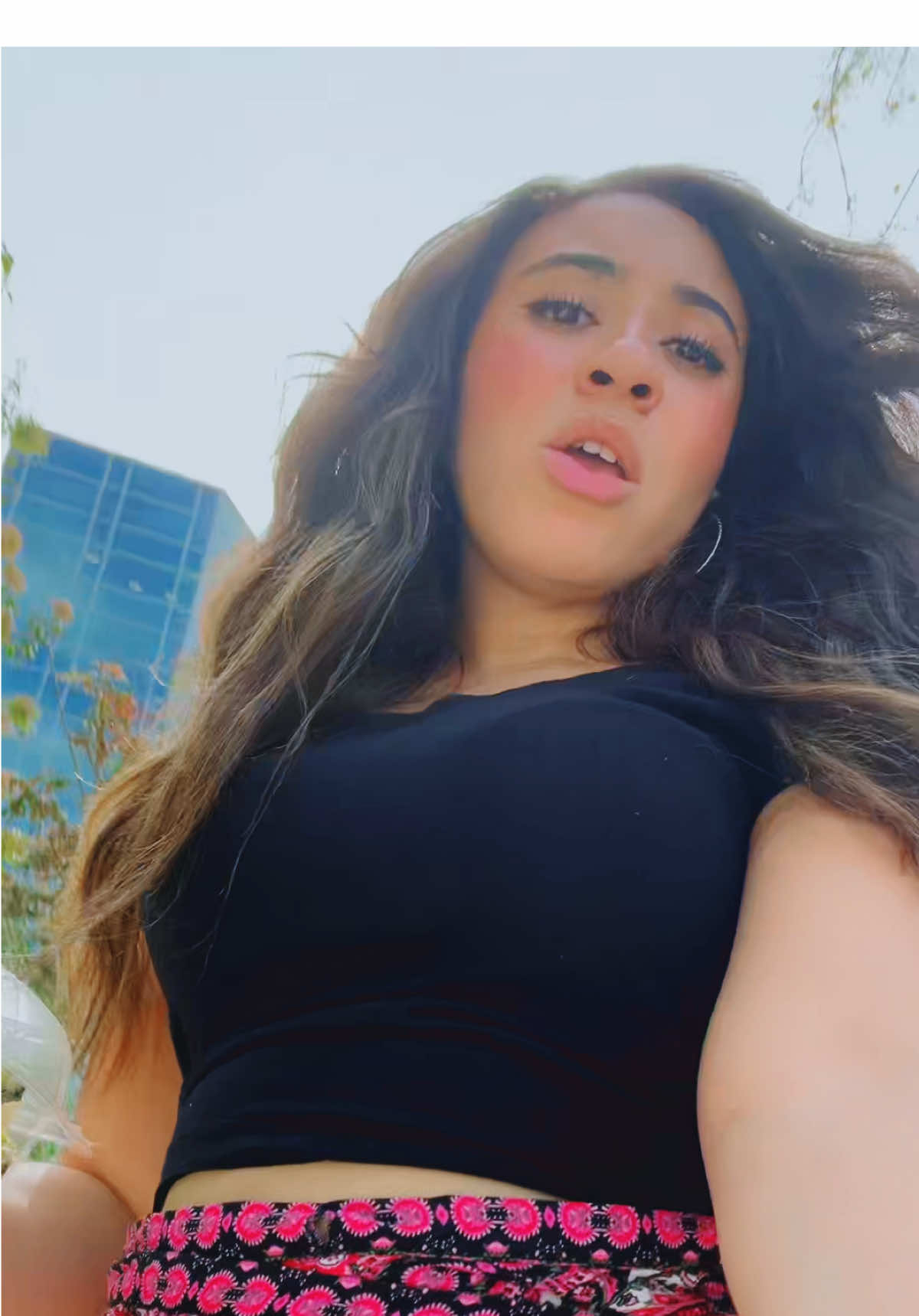 He said “you wanna apply pressure on it like an icecream cone. You don’t wanna nurse it but you don’t want it gone too fast.” Take notes. #fyp #fypシ #sinners #stack #smoke #mbj #advice #perfectday 