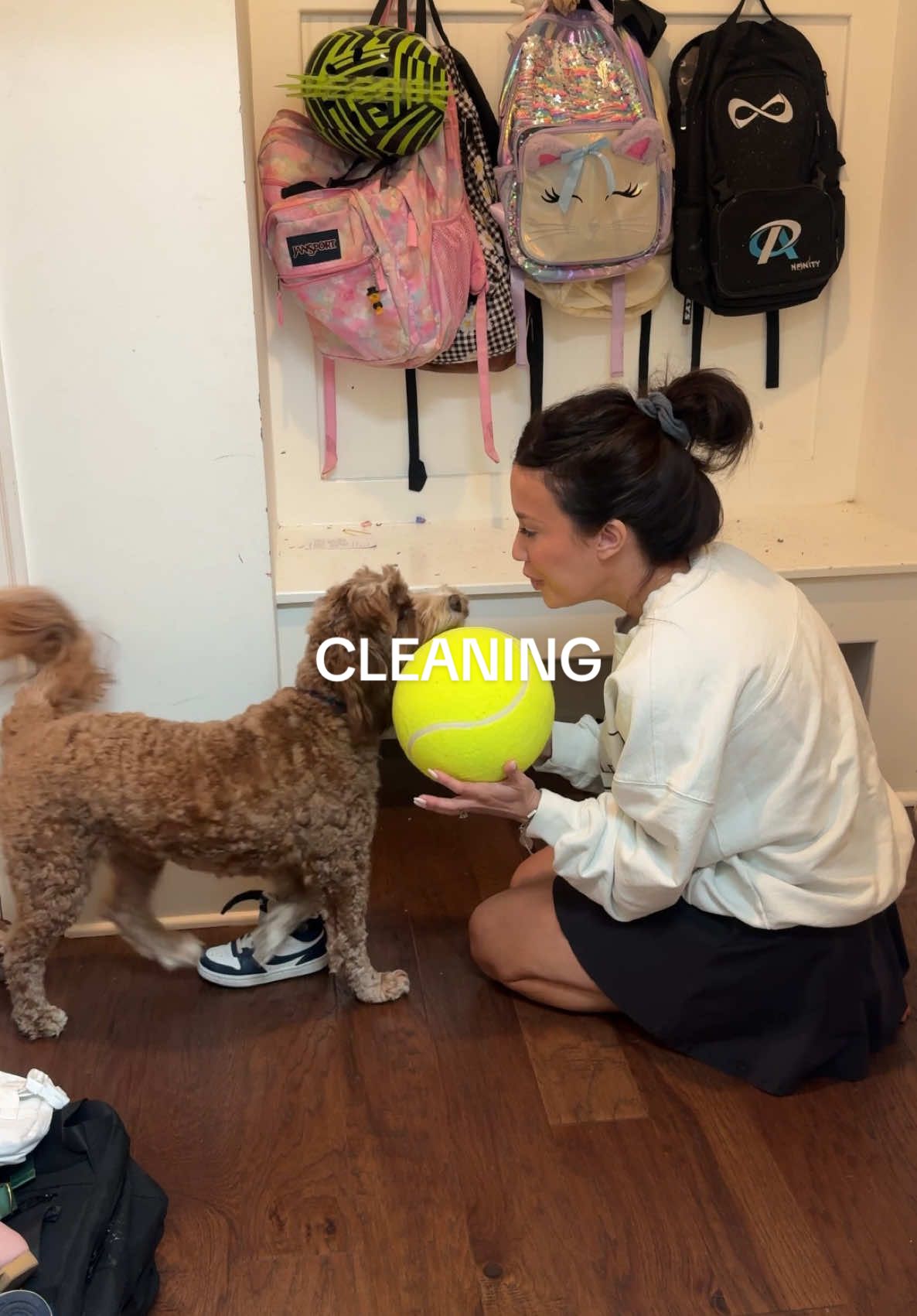 There was no energy to clean last night🙂‍↔️🫶🏼💕I hope you all had the best monday ilysm!! #momoffour #cleanwithme #cleaning #cleaningtiktok #realisticmom #cleanhome 