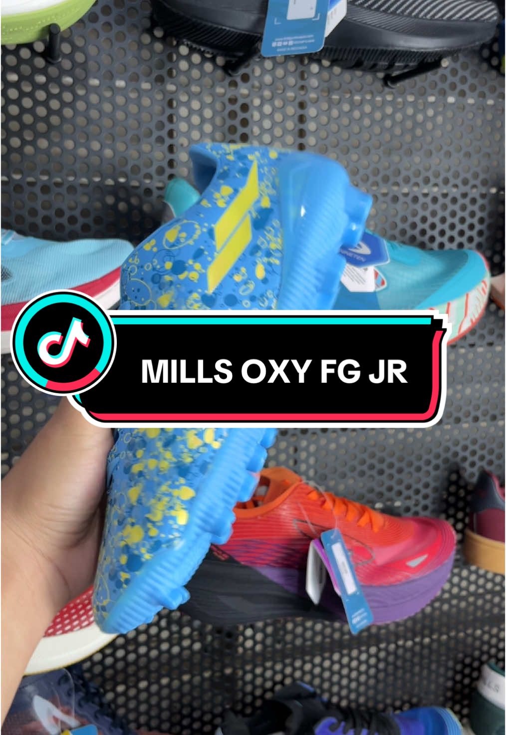 sepatu buat anak anak nih sob dari mills 😋🤙🏻🤙🏻#xybca #fyp #mills 