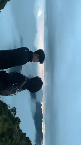 bawakaraeng with youu⛰️🫶🏻🙆🏼‍♀️#bawakaraeng2830mdpl #fyp #mountaindate 