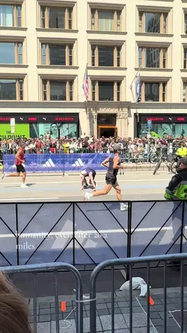God I love Boston #bostonstrong #bostonmarathon2025 #marathonmonday #marmon 