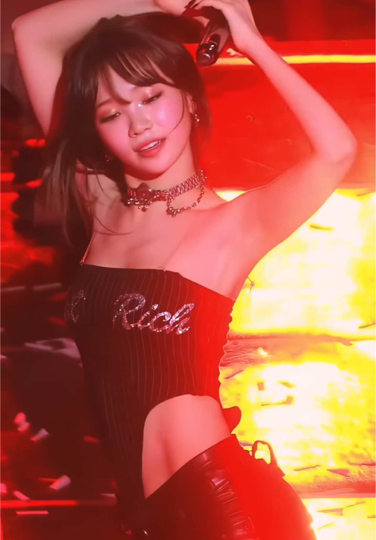 this performance will go down in chaewon history 🔥  #chaewon #chaewonlesserafim #lesserafim #fancam 