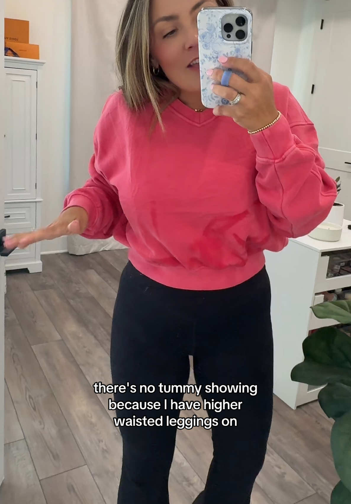 #TikTokShop #fyp #sweatshirt #tiktokshopnewarrivals #tiktokshopcreatorpicks #aprilmademebuyit #tiktokshopmusthaves #tiktokshoprestock #hoodie #sweater #OOTD #faiable #faiablehoodie #hoodies #cropped @Faiable Fashion #fashion #outfitispiration #outfitideas 