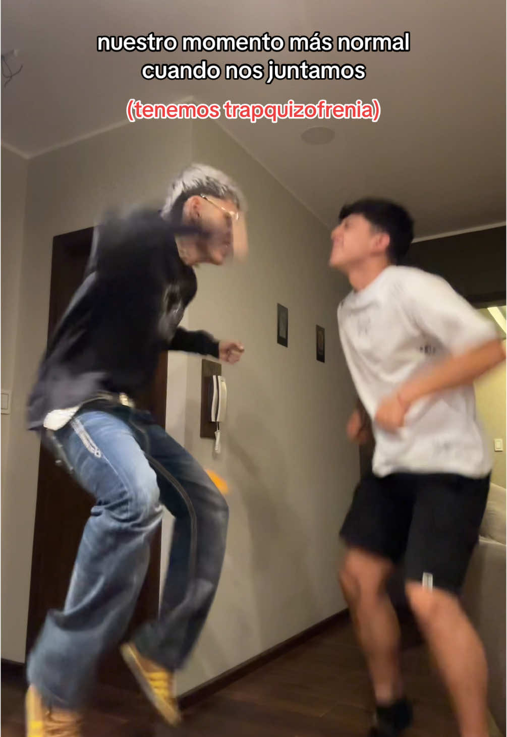 se juntaron los más normales @Dusi #duki #dusico #julyosyb #vampiros #cro 