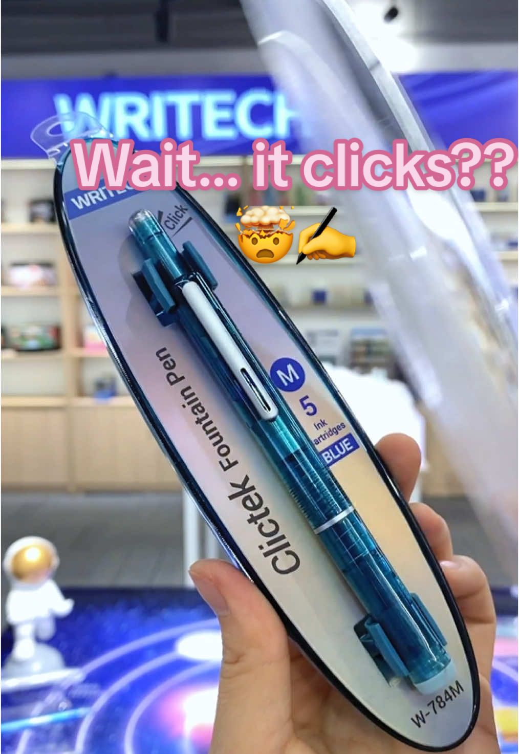 A fountain pen that clicks??? Never seen anything like this! #pen #fountainpen #stationery #stationeryaddict #stationeryhaul #schoolsupplies #school #writech #fyp 