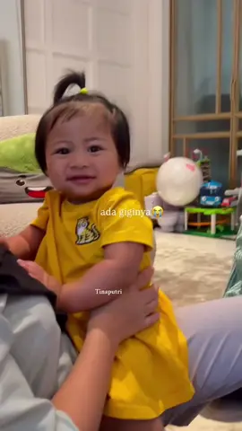 Giginya dua gemeess🤗 #masyaallah #lily #ranaimamalika #ranaimamalika #ransfamily  Sumber IGS: Anggildamnd