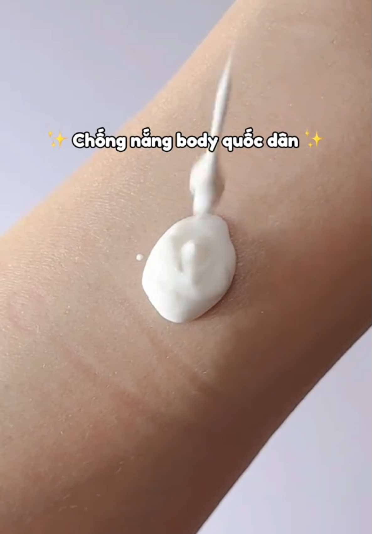 Em kem chống nắng quốc dân 🫶🏻 #hoptaccungunilever #chongnang #duongthe #vaseline #vairal 