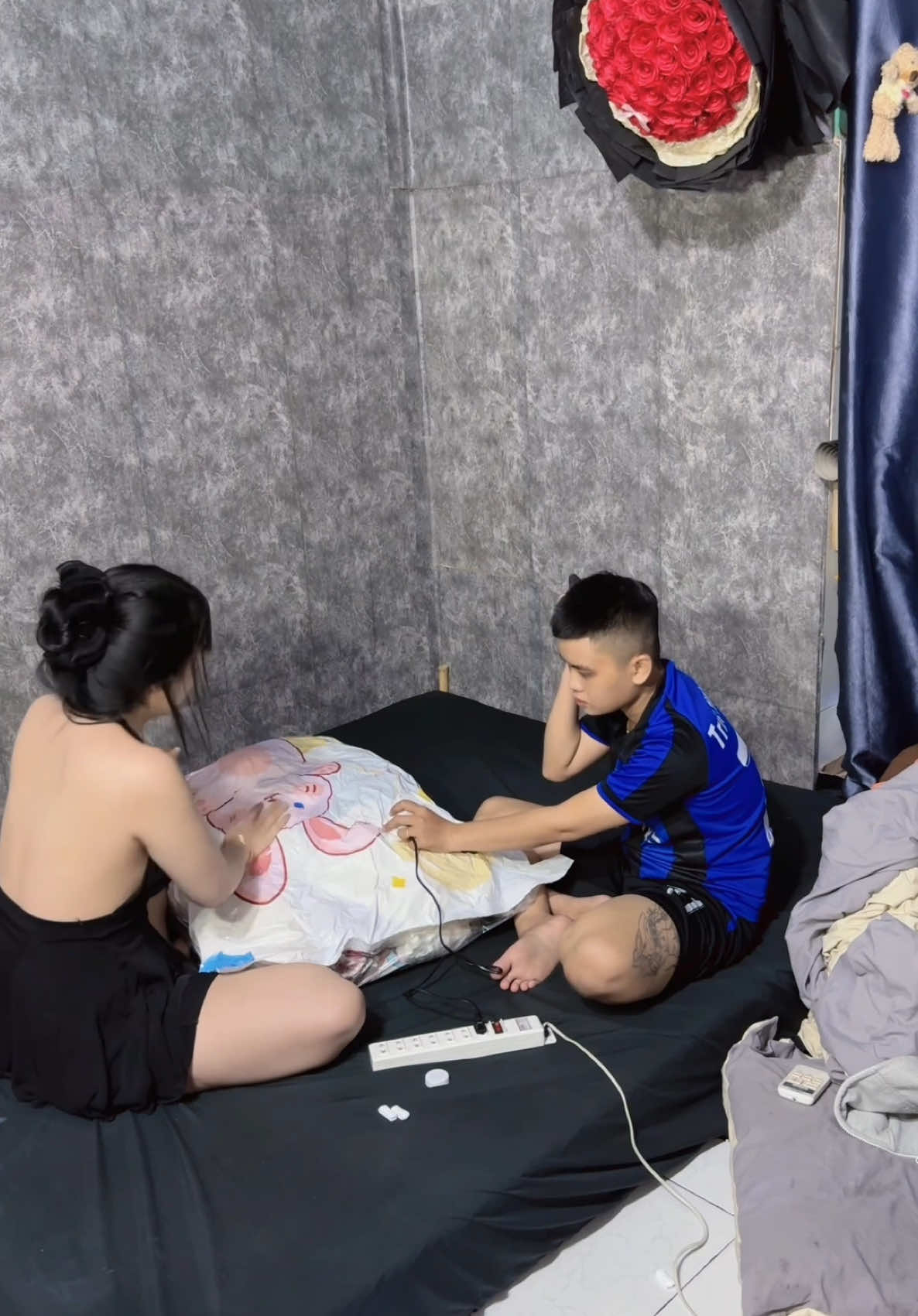 Gối gọn 1 tủ đồ dô 1 bao rồi hút chân không lại thoai #pechau2901 #xuhuong 