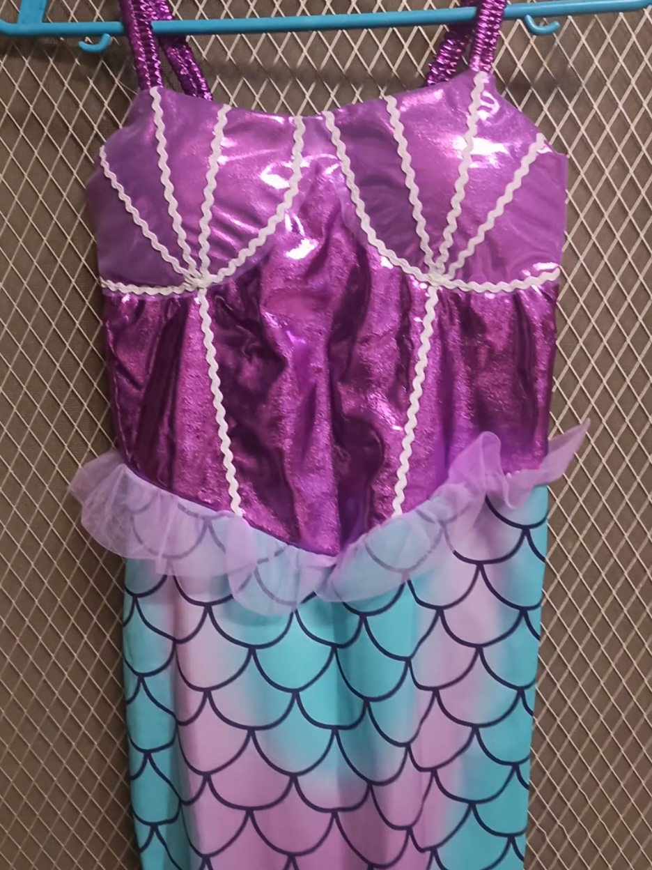 naghahanap kaba ng mermaid costume para sa birthday ng anak mo?