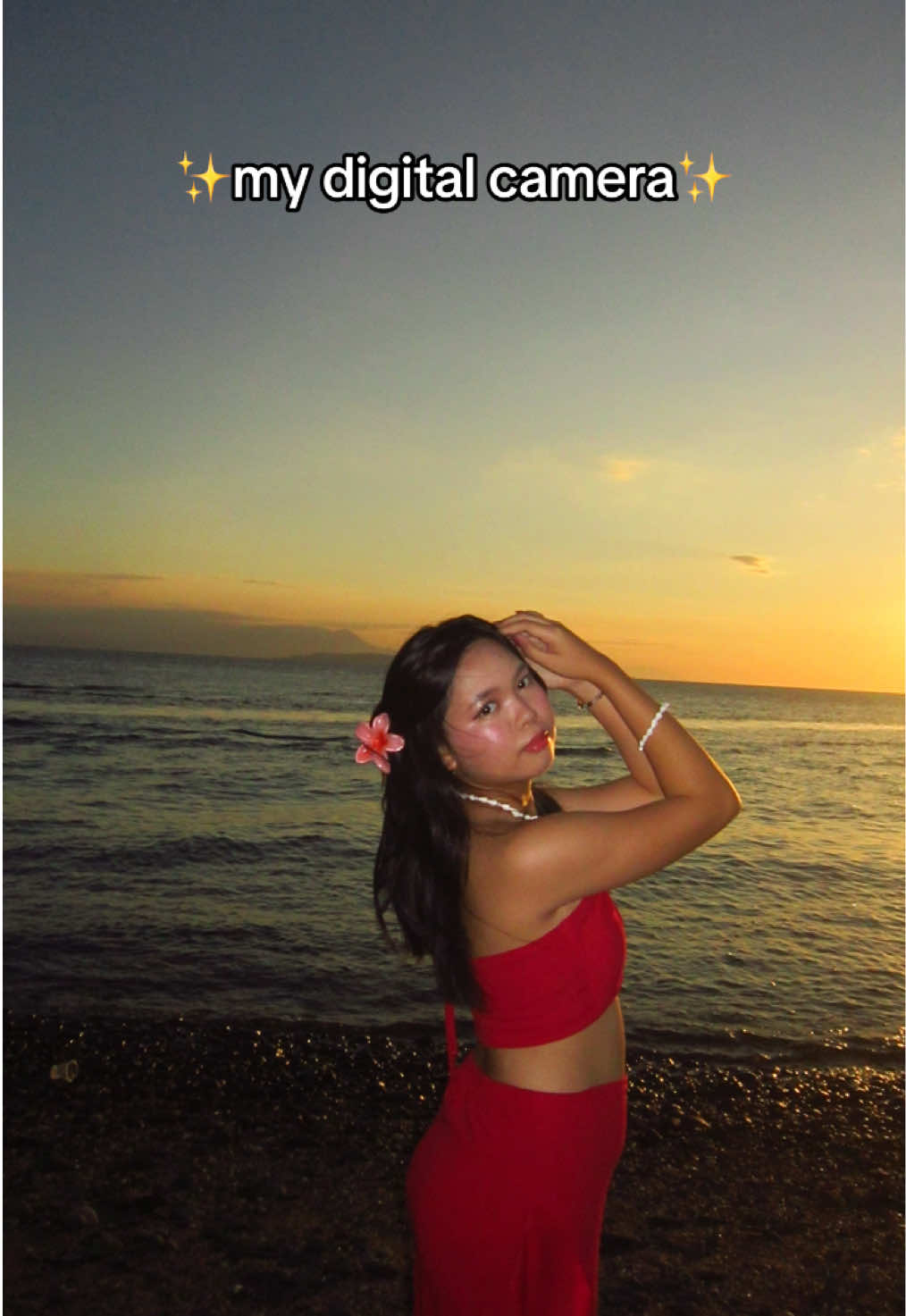getting a digi cam is sooo worth it!!! 😍😍 the photos r so bomb i swearr! #digicam #digitalcamera #beachphotoshoot #thephoto #sunset #sunsetphotography #canoncamera #canonpowershot #fyp #foryoupage #viral 