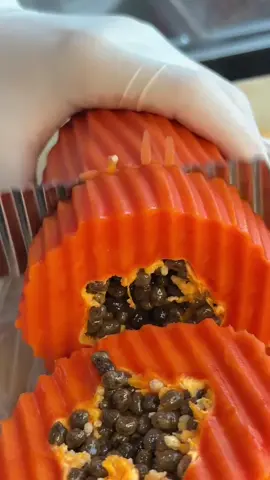Papaya cutting #asmr #satisfying #fruit #fyp 