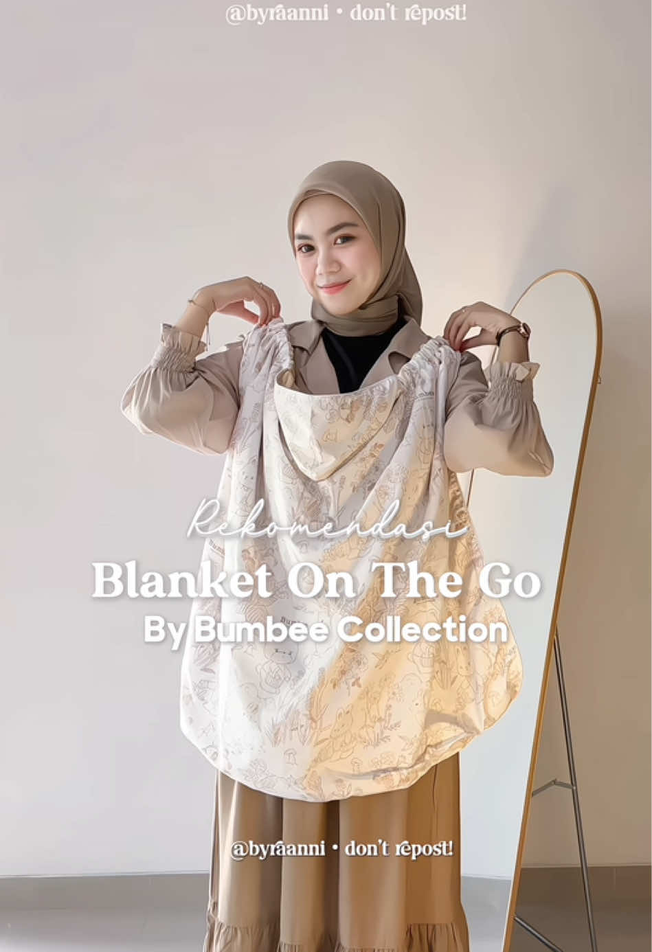 Selimut OTG yang ngga cuma buat melindungi baby dari panas terik & udara dingin, tapi bisa jd nursing cover bahkan penutup stroller dan dipakenya juga tetep keceee, motifnya lucuu lucu 🧺🧸🤎 #blanketonthego #selimutbayi #selimutonthego #bumbeecollection #selimutmultifungsi #perlengkapanbayi #onthego #selimutbayimurah #newborn #newmoms #fyp @Bumbee Collection 