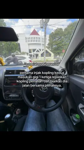 ketiga pindahkan ke R dan mundur perlahan, sangat mudah bukan?