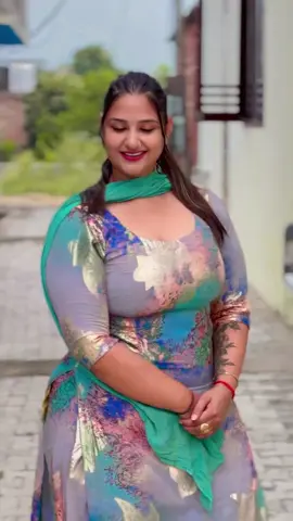 Cutenessoverloded #cutenessoverloaded #churidarsuit #salwarkameez #bangladeshtiktokofficial #curvyfashion