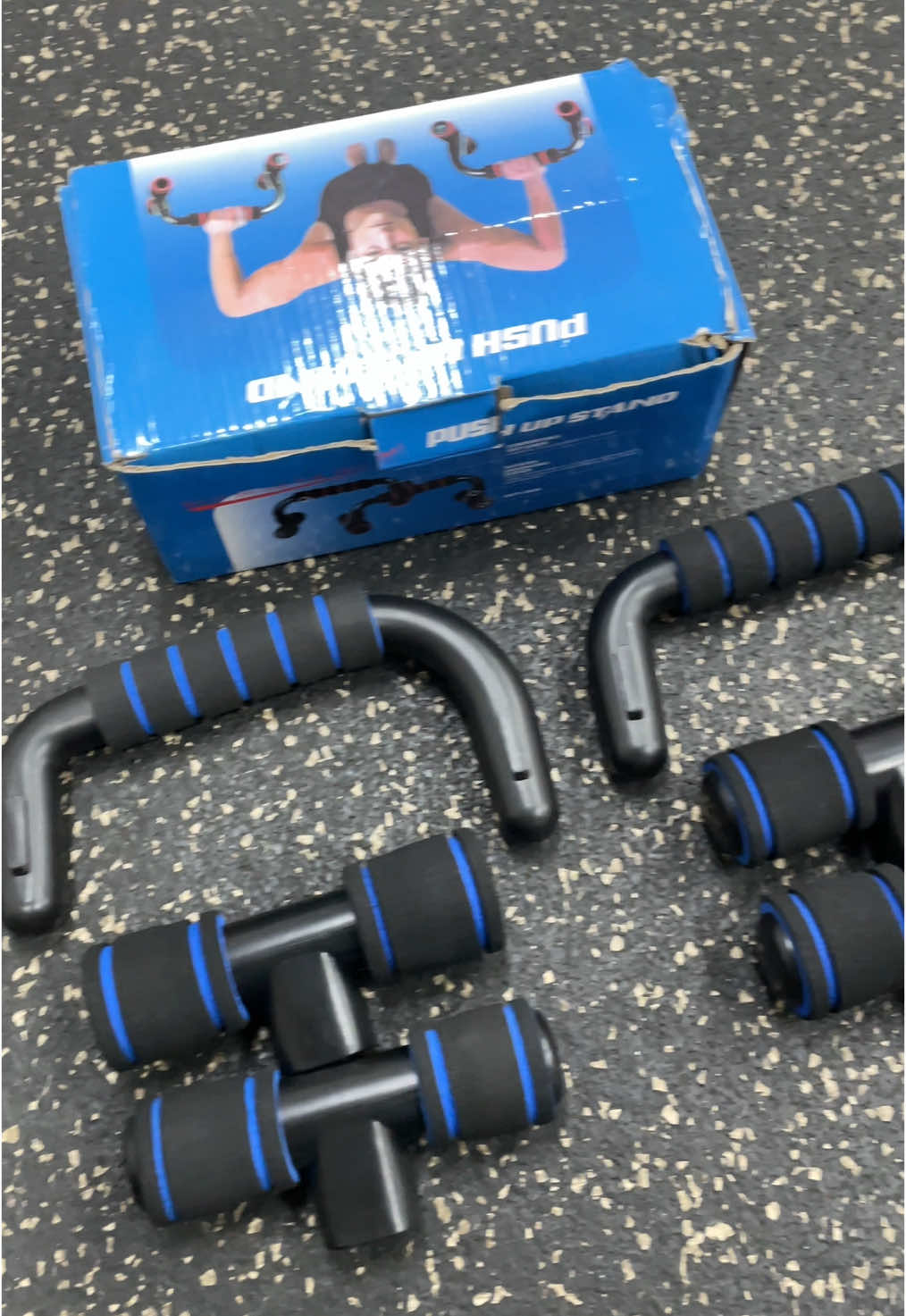 RESTOCK‼️Push Up Support H-Type Set of 2 for only ₱119 💪 One of our best-selling items! Click the yellow basket! #pushupsupport #pushupstandbar #pushupstand #paralletes #workoutequipment #workout #calisthenics #pushup 