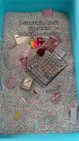 Lets packaging order✈️Ready ❤️ #makeup#makeuptutorial#scoop#tiktokshop#mothersdaygift#giftideas#scooporder#foryou#beauty 