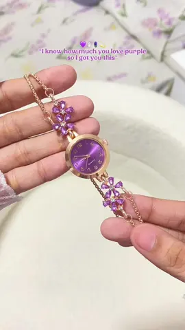 So inlove with this purple watch! 💜🪻🥺 #watchforwomen #flowerwatch #braceletwatch 