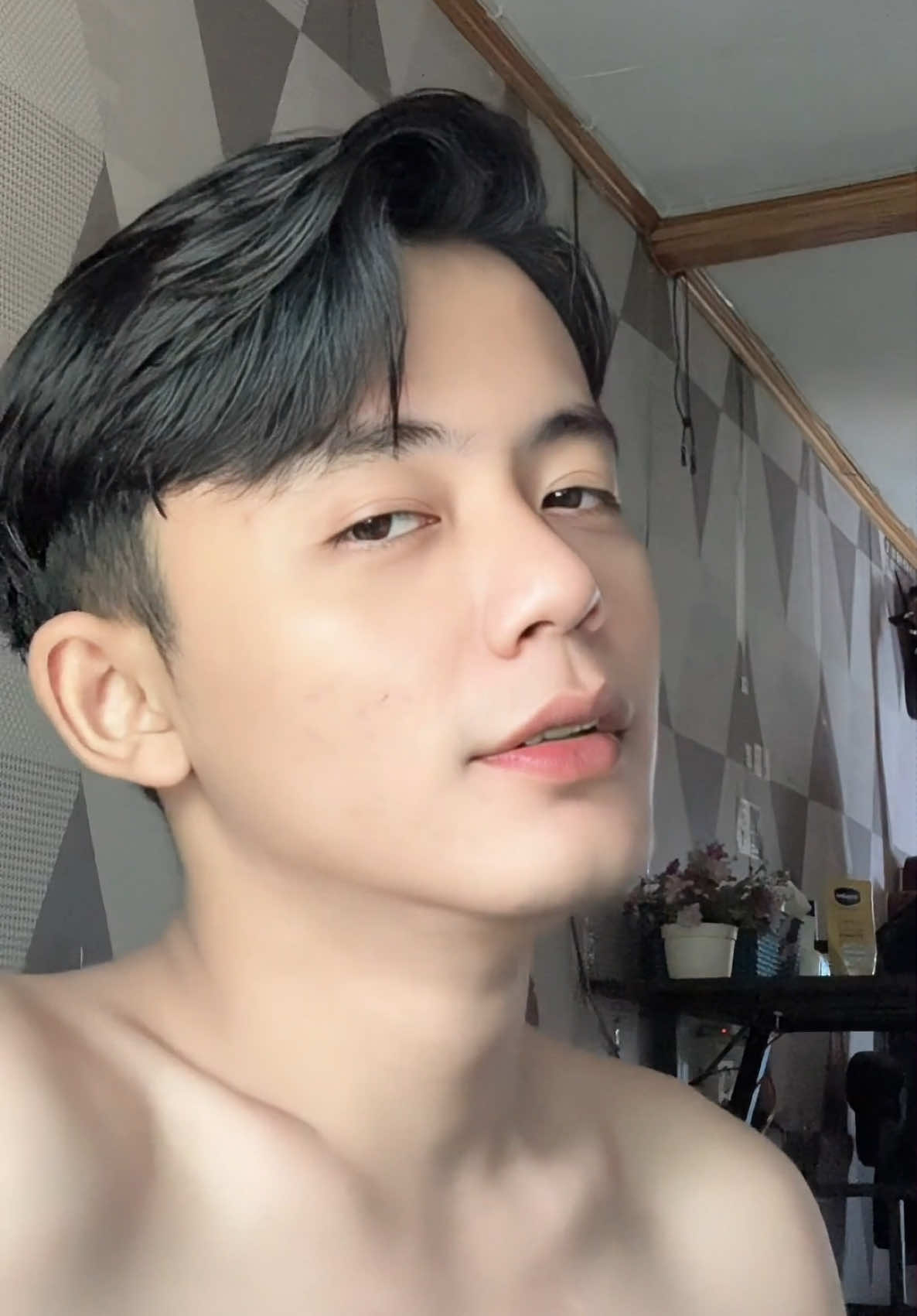 Pejam mata dan bayangkan wajah bang duda… dijamin becek🗿🗿🗿#fyp #reyhandi #tatapanmu 