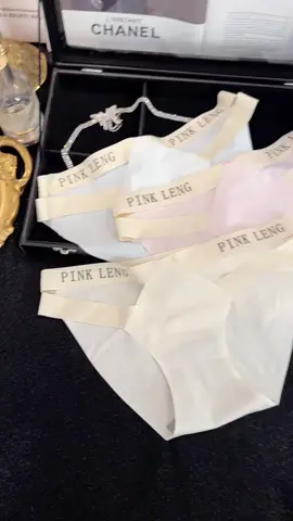 My yoga teacher raves about these seamless panties～ #underwear  #underpants  #boxer  #tiktokshopfinds  #spring  #panties  #fypシ  #Summer #thong  #thongs