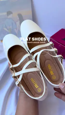 Flat shoes for school/casual ootd #shoes #flatshoes #whiteshoes #shoesrecos #strapshoes #fashiontiktok #tiktokfinds #fyyypppppppppppppppppppppppp 