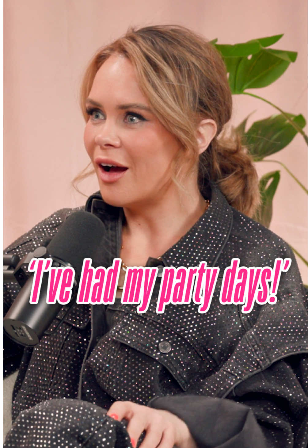 Wine, crisps, party days ✅ Listen to What's My Age Again wherever you get your podcasts to find out Joanne McNally's biological age! 🧪 #fyp #foryoupage #WhatsMyAgeAgain? #podcast #ageing #joannemcnally 