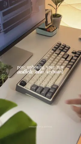 creamy keyboards >>> (also typing test at the end!) ⌨️ unboxing my new RK87 Pro from Royal Kludge #royalkludge #rk870pro #typingasmr #keyboard #mechanicalkeyboard #keebtokph #desksetup #fyppage #aesthetic 