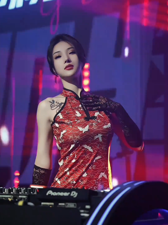 #1987 #djchina #djTeaCher #xuhuongtiktok #girlxinhchina 