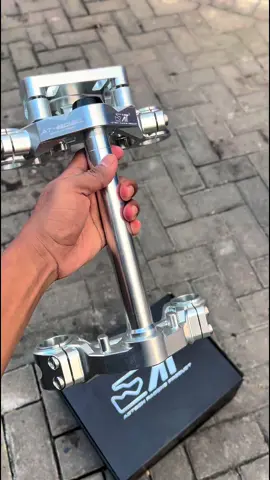 Segitiga CNC RX KING bisa as 30 dan 33 merk aitech. #rxking #rxkingindonesia #rxking135cc 