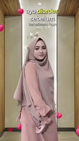 terbuat dari bahan Cerutty babydoll nyaman dan aman buat daili sehari hari kualitas terbaik dan elegan  #pashmina #hijabresleting #hijabstyle #hijabzipper 