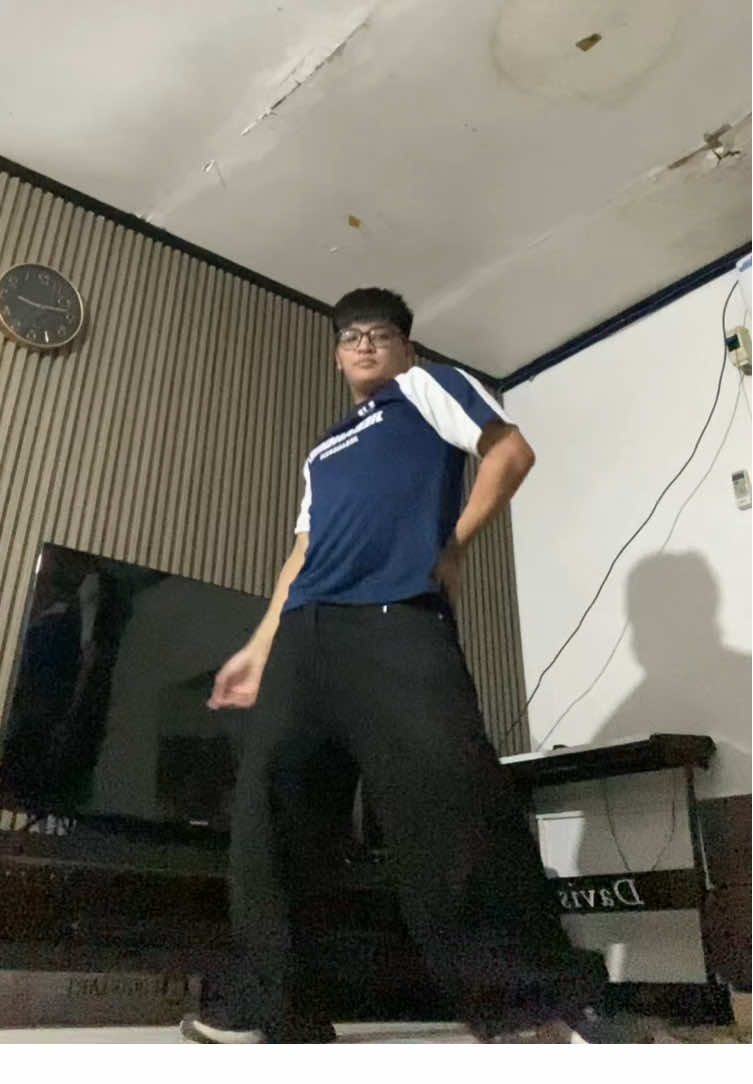 🧠: @LiuD #waacking #fyp #streetdance 