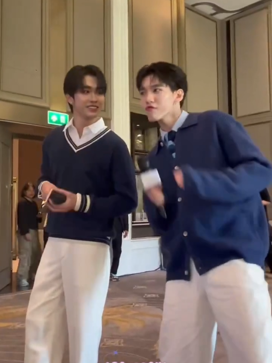 Say Moo Deng! Moo Deng! Moo Deng!  #aou_tnbknr #besevboom #aouthanaboon #boomtharatorn #aouboom #blcouple #blactor #moodeng #thaiactor #gmmtv #gmmtvofficial #dance #thailand 