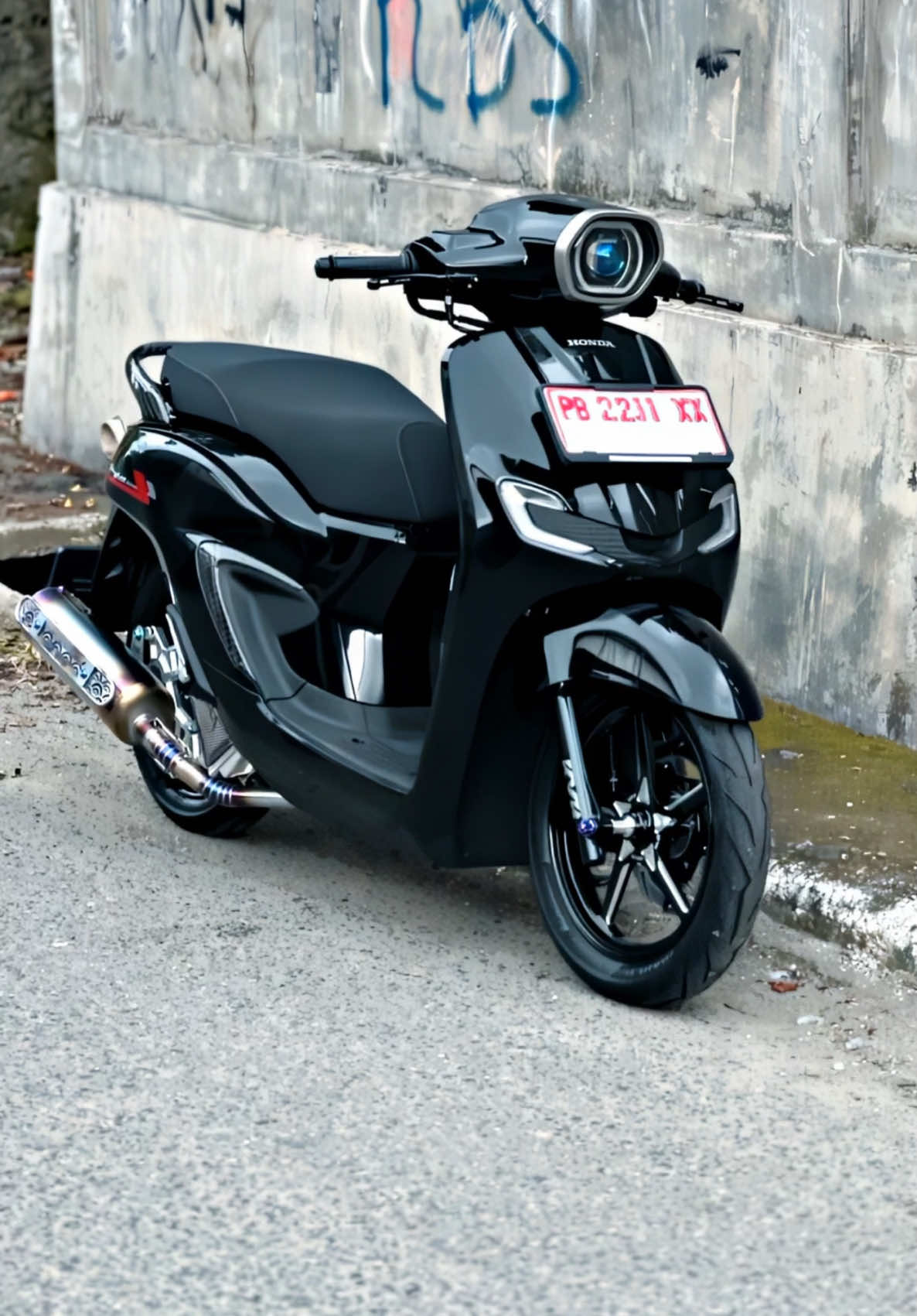 kitaa lupakan ngonten dengan hasil bokeh itu🥺 #stylo160 #stylo #hondagiorno #giorno125 #stylothailand #yssthailand #armluster #fyp 