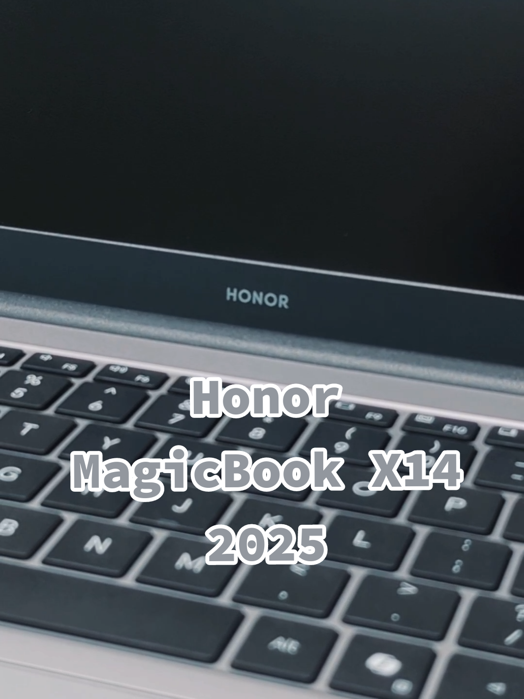 Work smart, move light. The HONOR MagicBook X14 2025 packs power in a sleek 1.43kg body: ✨ 14” Eye Comfort HONOR FullView Display ⚙️ Intel i5-13420H + Intel UHD Graphics 🚀 8GB RAM + 512GB SSD Perfect for productivity on the go! Installment Via: Credit Card I Atome I SpayLater I AEON Visit us:📍Honor Experience Store, 2nd floor, Imago Shopping Mall, KK  Open Daily: 10AM-10PM  Contact us: 013-540 9999 #HonorMagicBookX14 #2025 #HonorLaptop #Laptop #Honor #HonorMalaysia #FYP