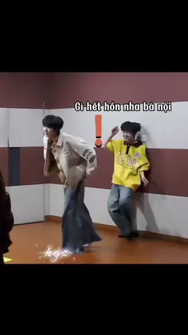 :sorry nha cái sàn nó hơi trơn ắhhh🤣😌 #tfgiatộc #yangbowen_杨博文 #truongquenguyen_zhangguiyuan_张桂源 #zuoqihan_左奇函💫 #chenyiheng #tfgiatocf4 