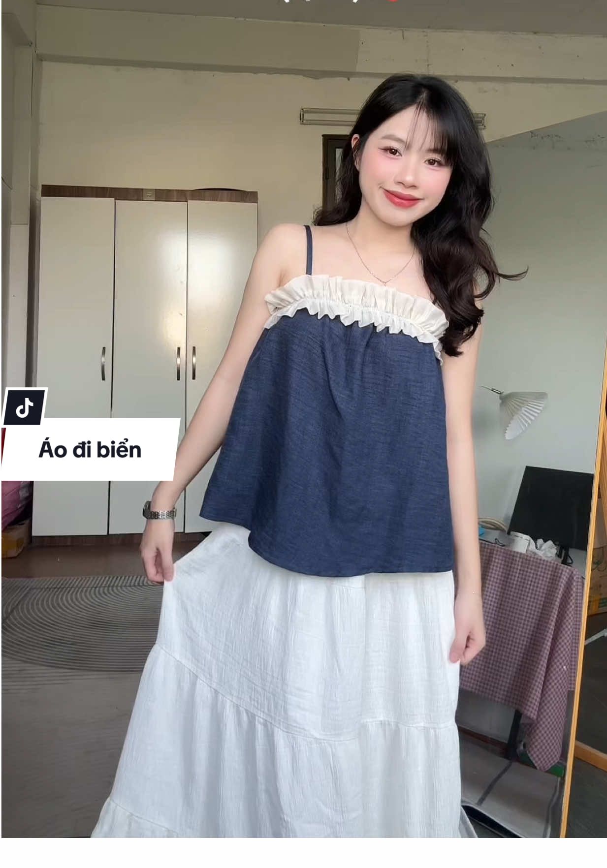 Gợi ý thêm 1 em áo mặc đi biển cho mấy bà, mặc nổi lắm ý  #meimytom #dibienmacgi #aodibien 