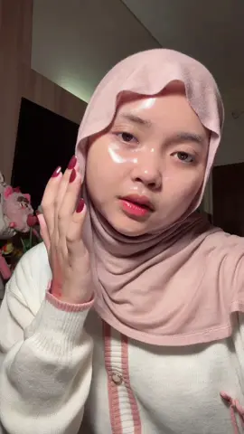Selalu suka sm masker peel of yg ga bikin sakit gini #YogurtPeelOffMask #Skincareroutine #viral #kulitcerah #fyp 