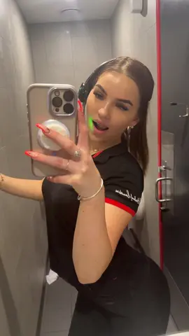 hi what can I get u  #fypage #foryou #kfc 